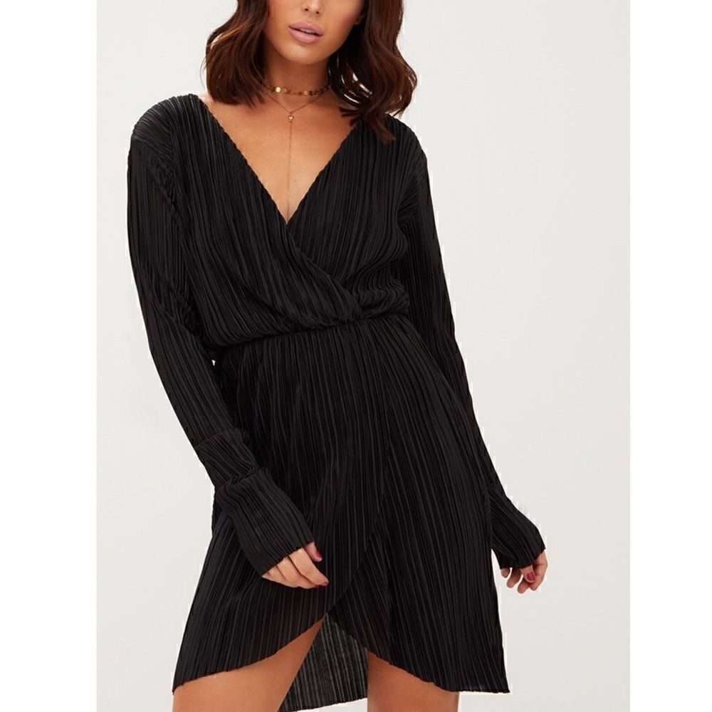 NWOT Zara S W&B Black tunic dress shiny pleated